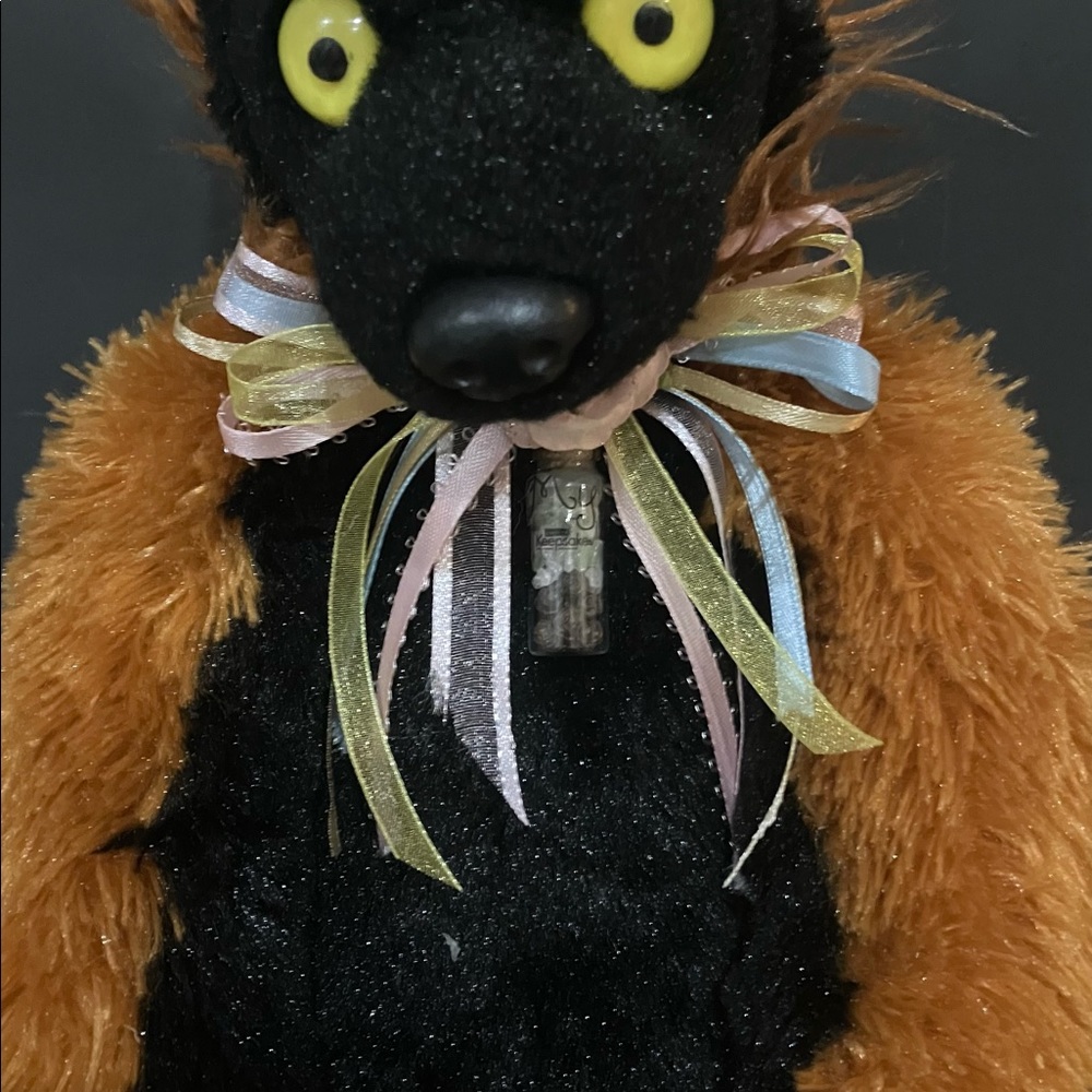 Lemur studded animal wild republic